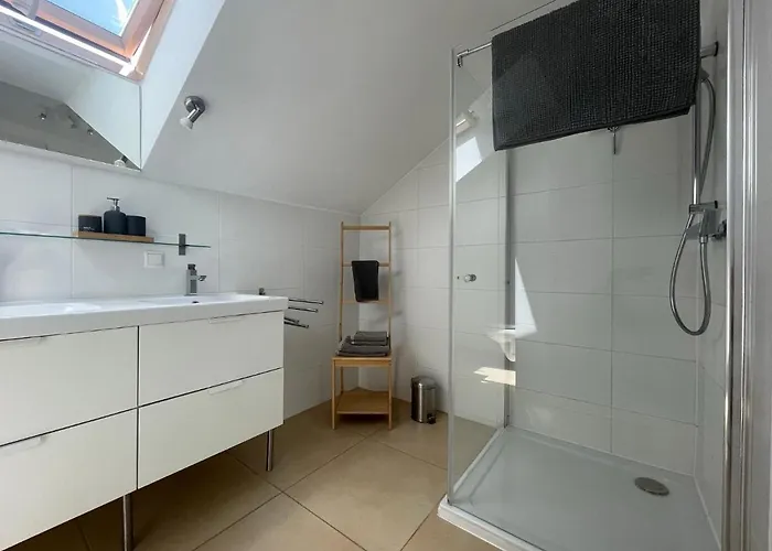 Wundervoll Eben - & Plaetze Voller Wunder - Notschkerl & Feinis Waasen